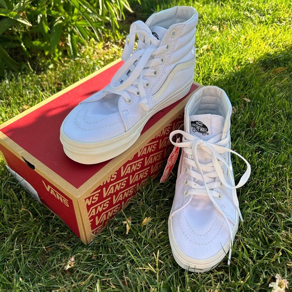 Vans White High Top Tennis NWT Size 5.5 - Picture 6 of 8